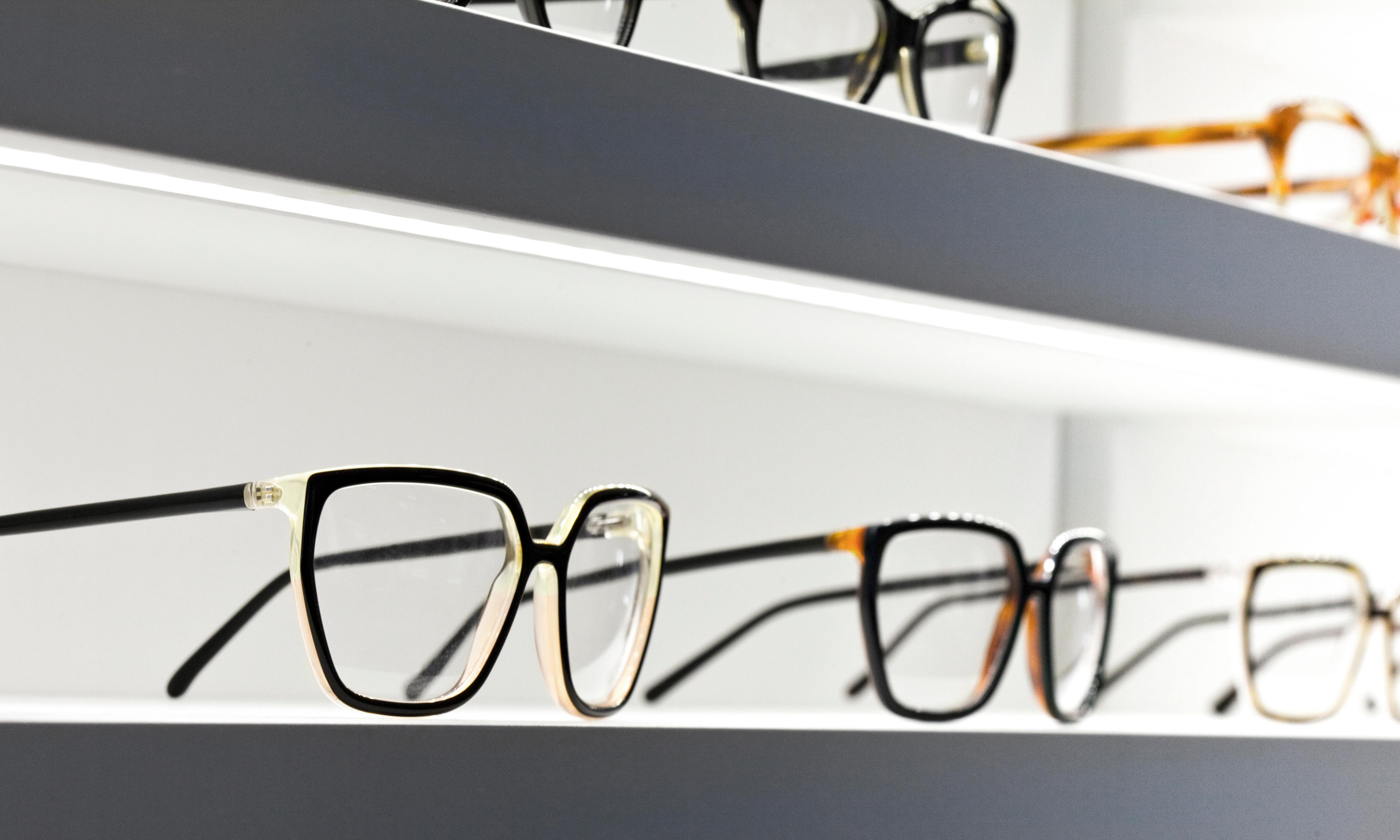 Glasses on a shelf 