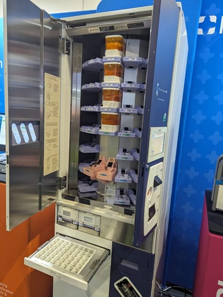 Inside image of advanced technology being used in pharmacies 